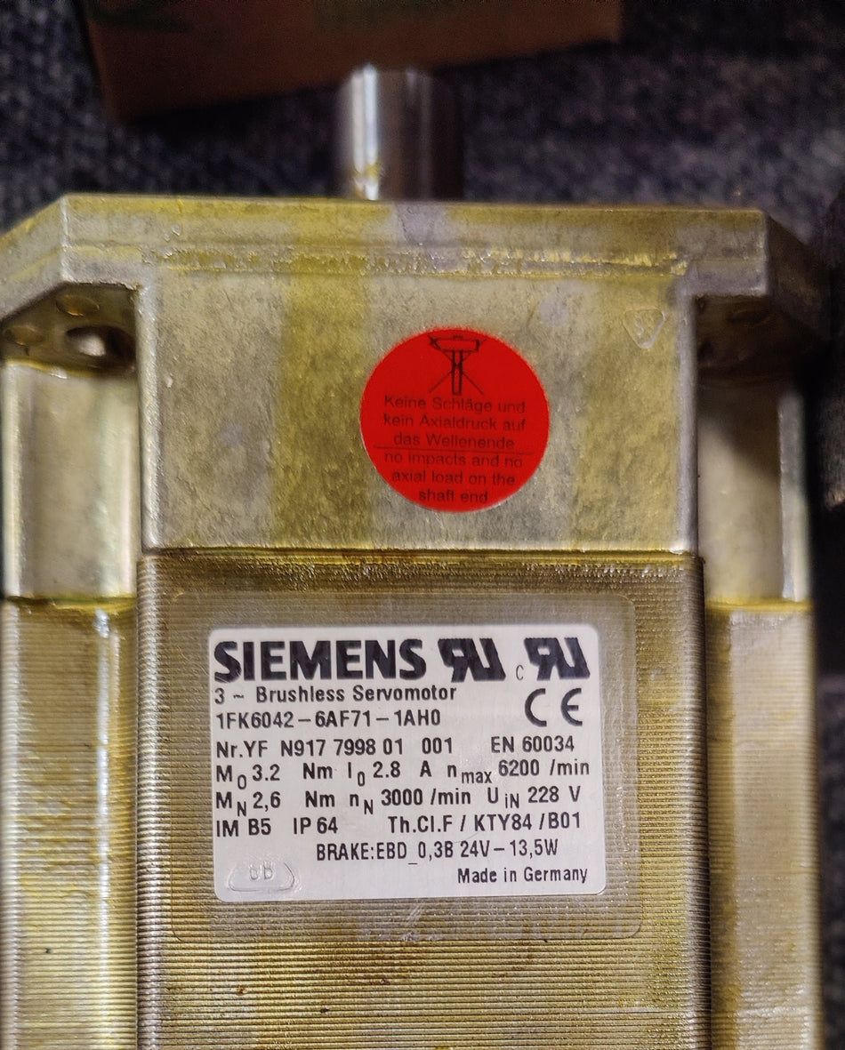 Siemens Servomotor, 2.8A / 3.2Nm / 3000 omdr./min. (1FK6042-6AF71-1AH0)